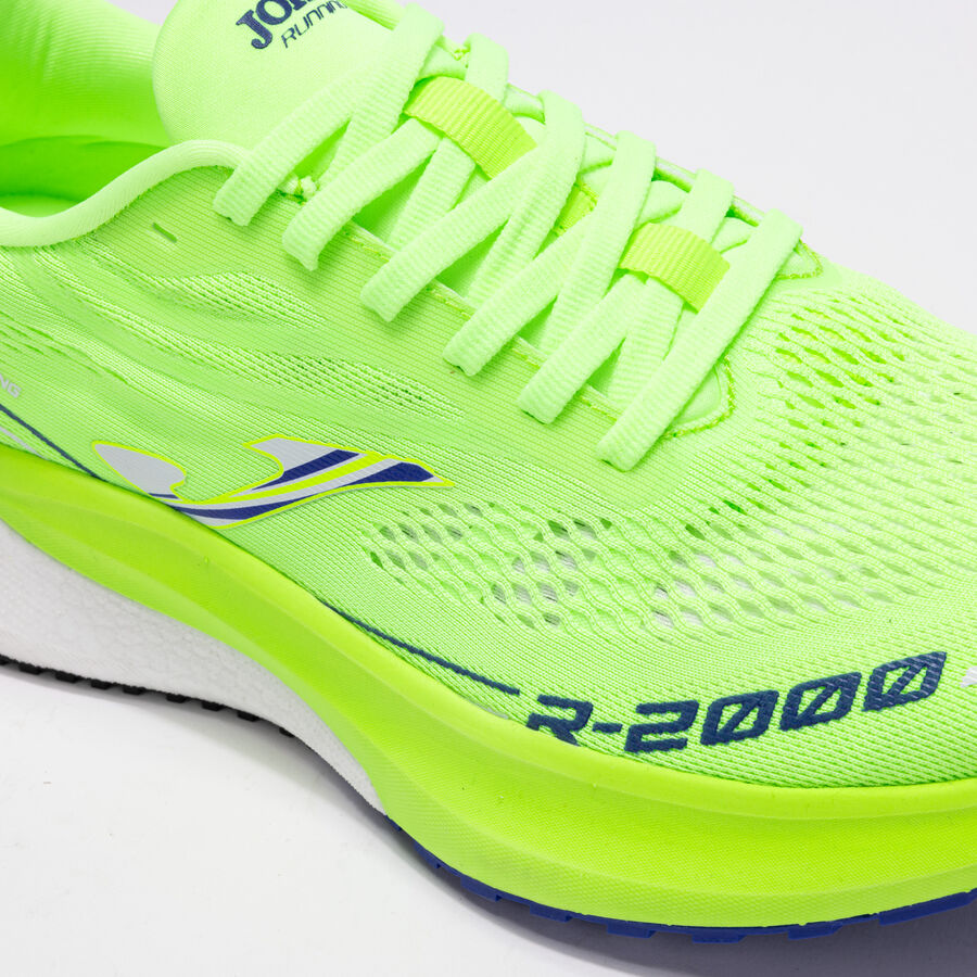 R.2000 Running Shoes